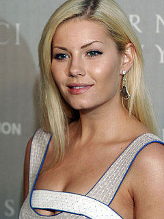 Elisha Cuthbert photos,Tom Kapinos photos,Megan Mascena photos,Grey Damon photos,Dario Scardapane photos,Eleanor Matsuura photos