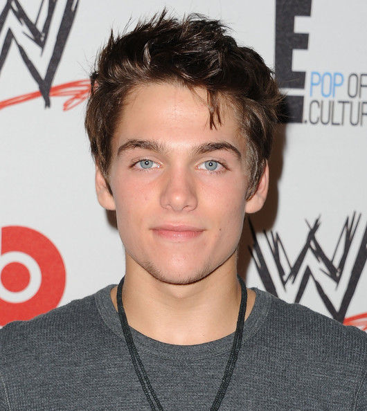 Dylan Sprayberry photos,Lyndsy Fonseca photos,Kevin Rahm photos,A Camp photos,Andrew Secunda photos,Len Goodman photos