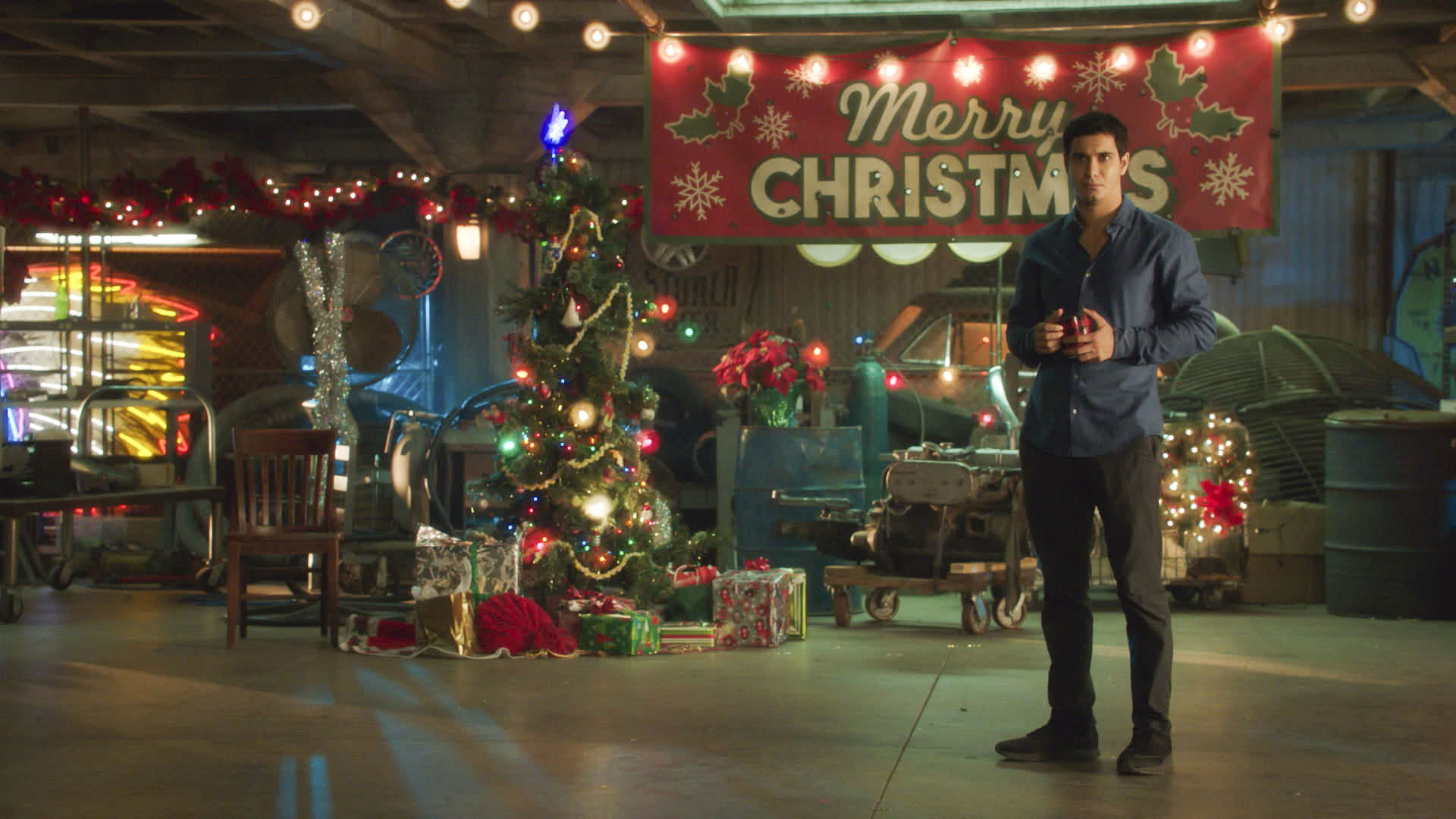 Wreck the Halls episode synopsis,reviews,forums,photos,