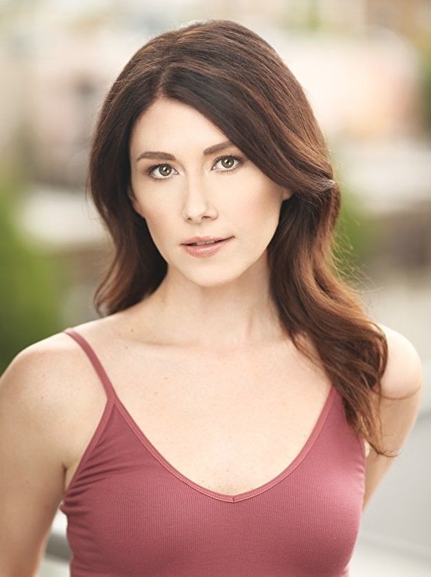Jewel Staite photos,Evangeline Lilly photos,Lilla Zuckerman photos,Courteney Cox photos,Travis Van Winkle photos,Adelaide Kane photos