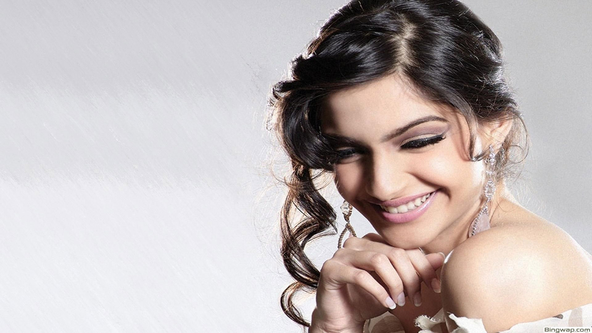 Sonam Kapoor photos,Patrick Bauchau photos,Natalie Jongjaroenlarp photos,Heather Kadin photos,Eric Johnson photos,Nazanin Boniadi photos