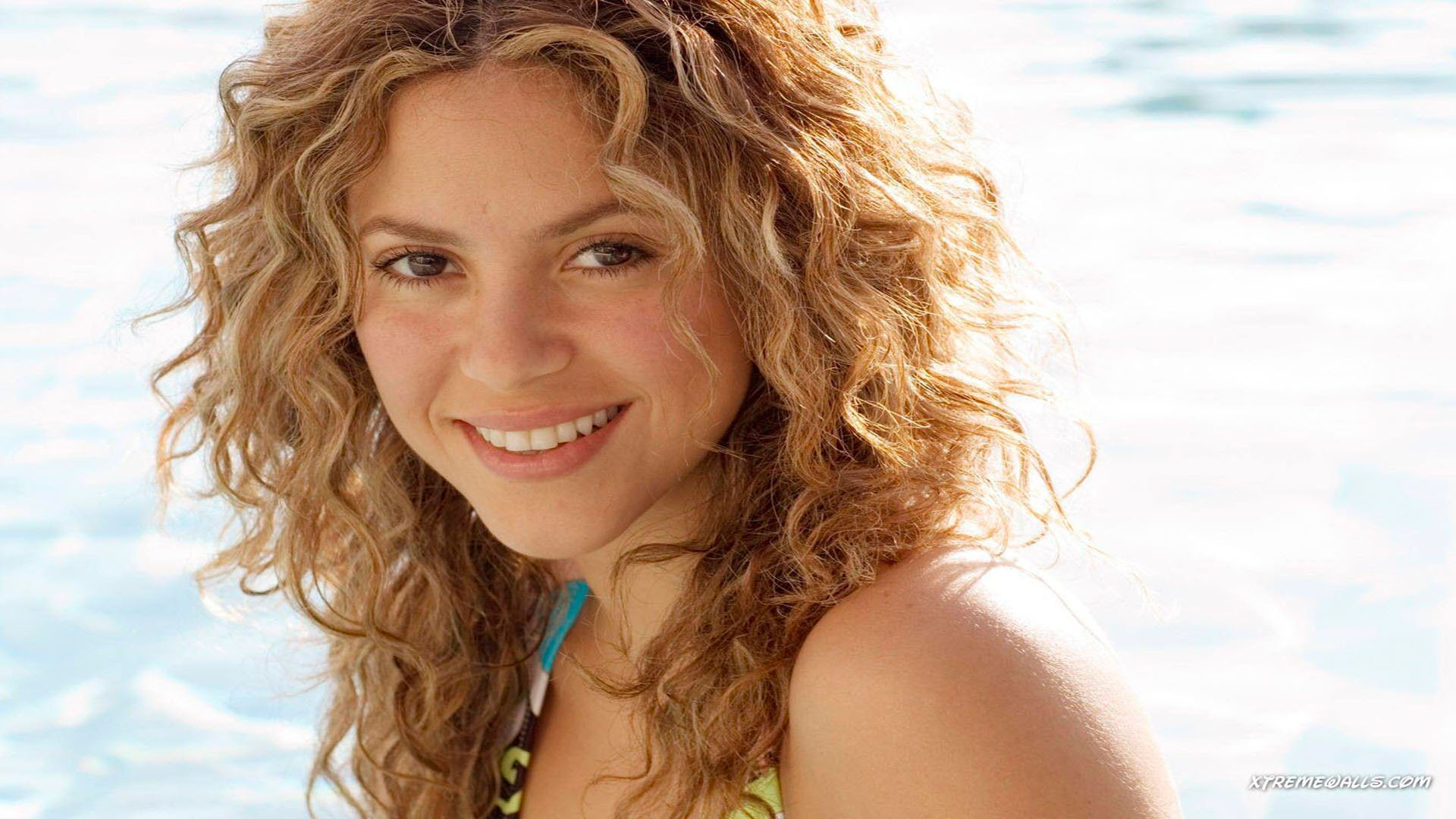 Shakira photos,Keisuke Hoashi photos,Carol Kritzer photos,Eddie Spears photos,Tracy Spiridakos photos,Julie Kavner photos