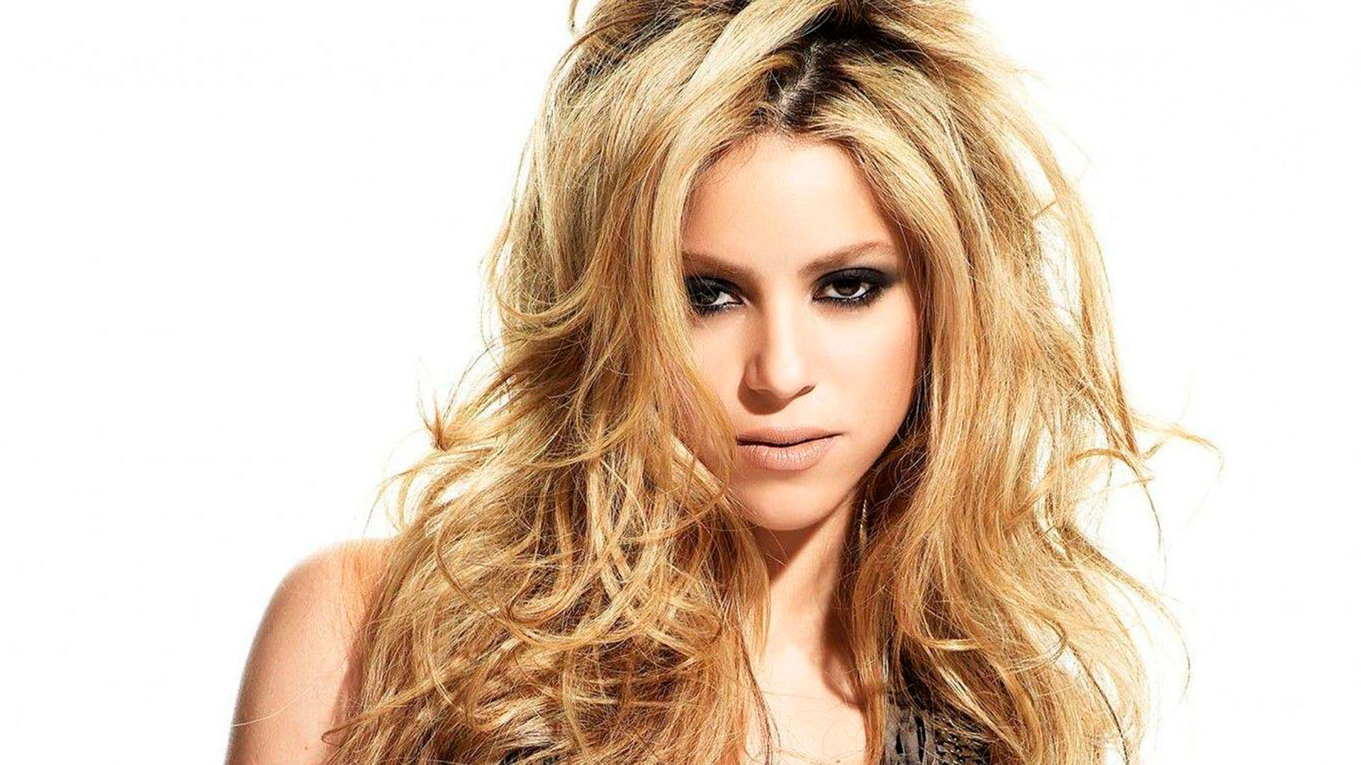 Shakira photos,Chris Zylka photos,Seamus Dever photos,Michael J. Anderson photos,Garrett Lerner photos,Janeane Garofalo photos