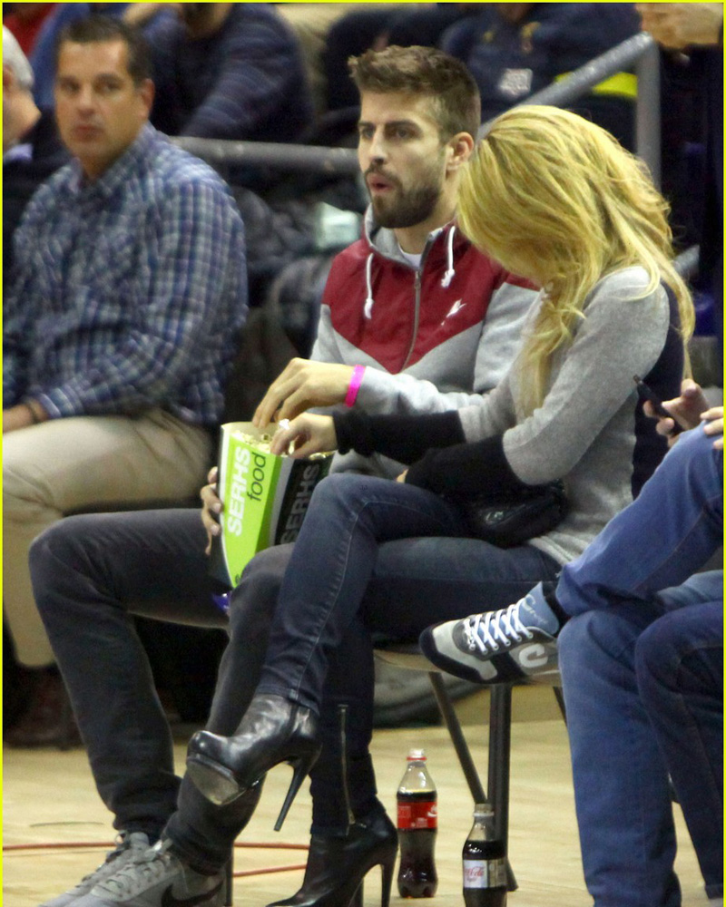Shakira photos,Adrienne C. Moore photos,Lauren Ridloff photos,John Billingsley photos,Kenneth Biller photos,Hayden Panettiere photos