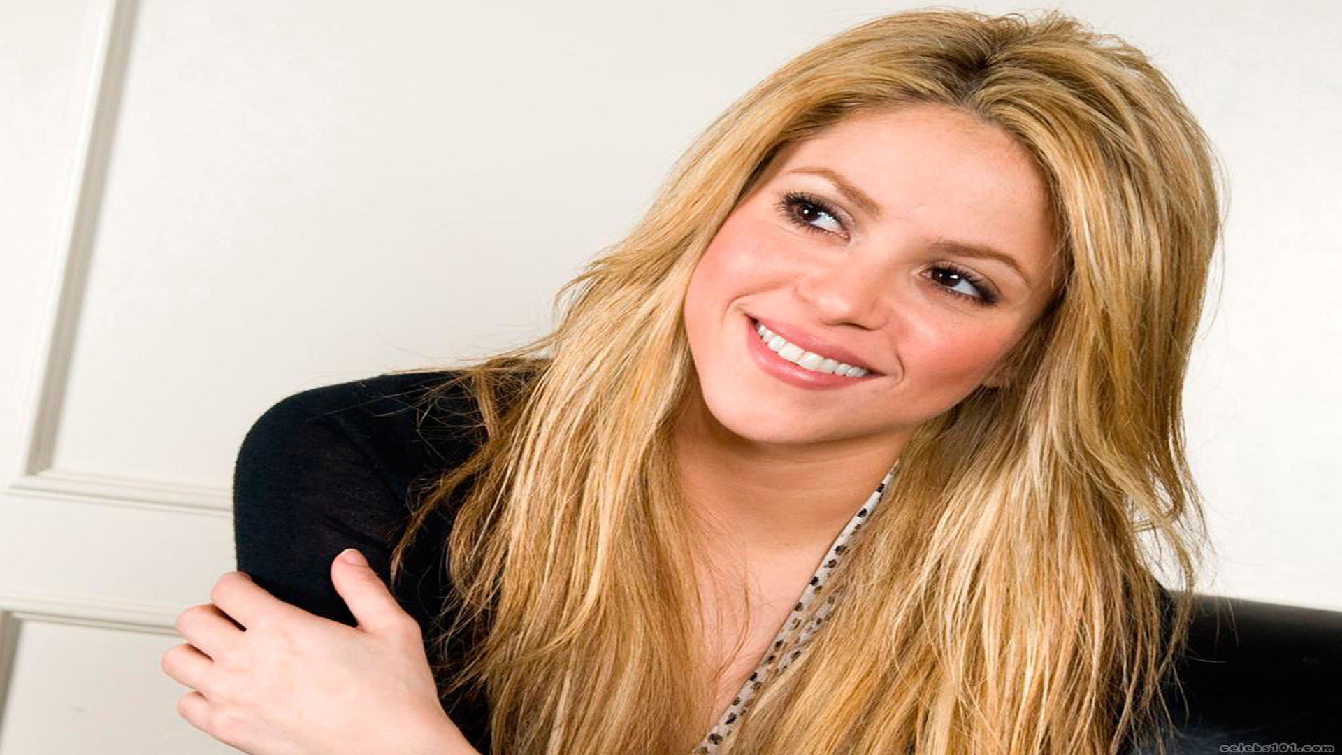 Shakira photos,Martin Henderson photos,Benjamin Stockham photos,Lance Reddick photos,David Hoselton photos,Nate Torrence photos