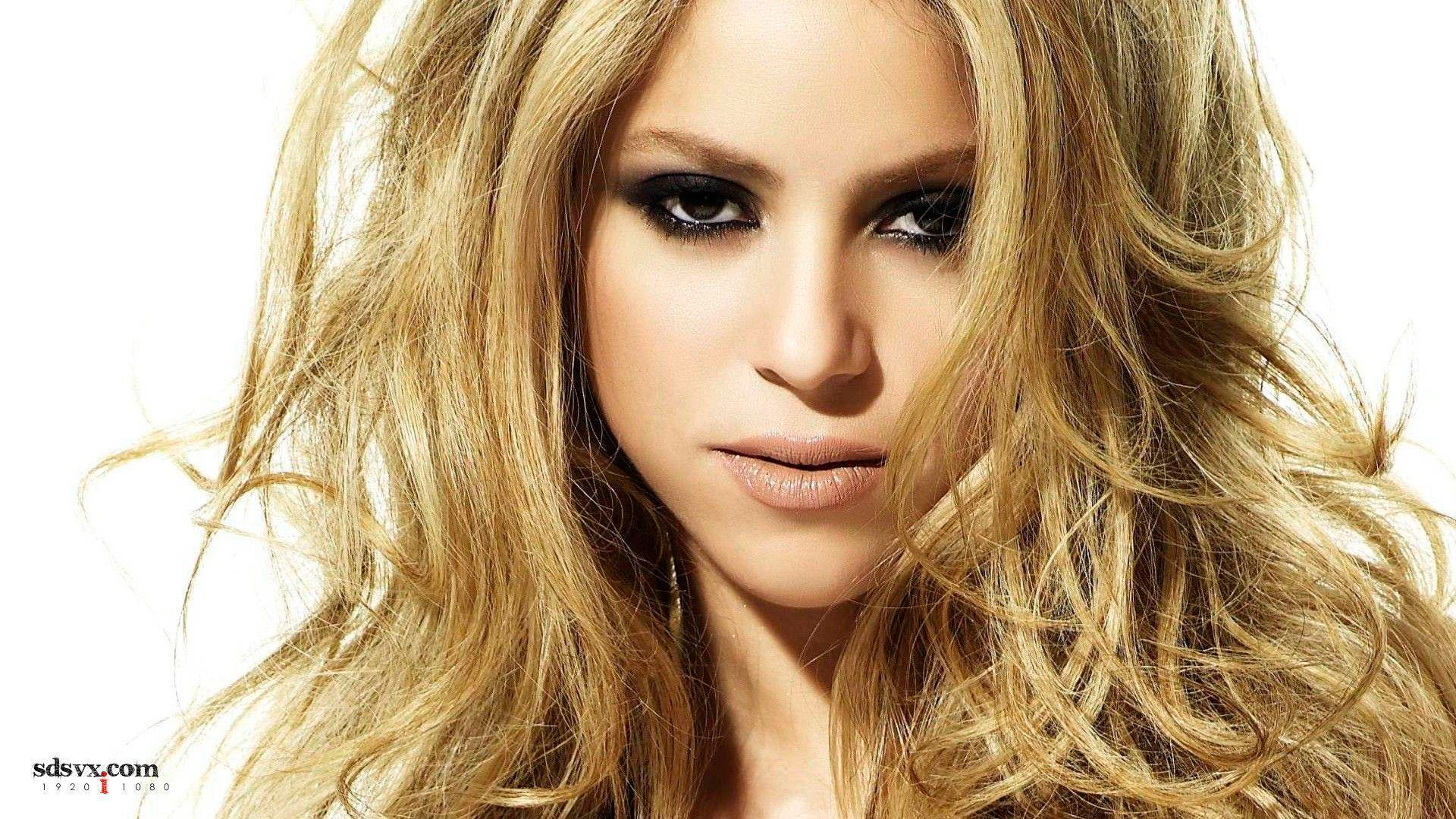 Shakira photos,Kenneth Welsh photos,Graeme Manson photos,Carlos Bernard photos,Ralph Brown photos,Dougray Scott photos