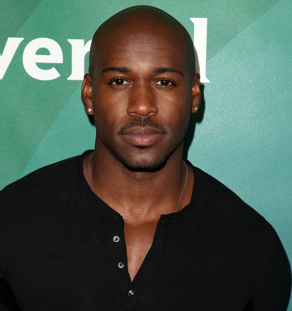 Dolvett Quince photos,Christopher Eccleston photos,James Cromwell photos,Pierce Gagnon photos,Greg Bryk photos,Mariska Hargitay photos