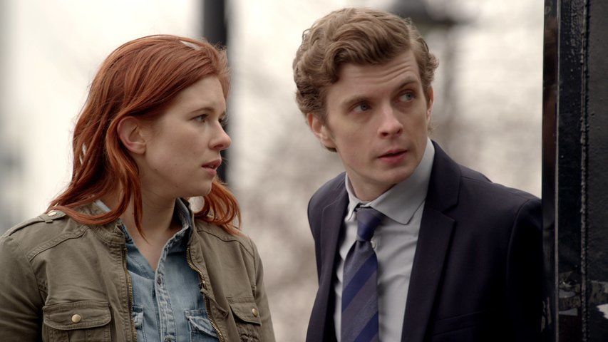 celebrities,artists,bands,lyrics,songs,albums,photos,pictures,images,reviews,discussion,community,members,forum,shows,episode,guides