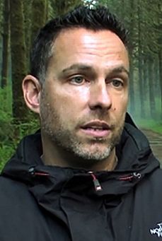 celebrities,artists,bands,lyrics,songs,albums,photos,pictures,images,reviews,discussion,community,members,forum,shows,episode,guides