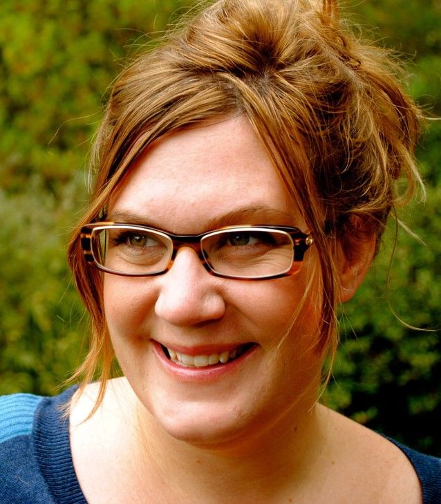 celebrities,artists,bands,lyrics,songs,albums,photos,pictures,images,reviews,discussion,community,members,forum,shows,episode,guides