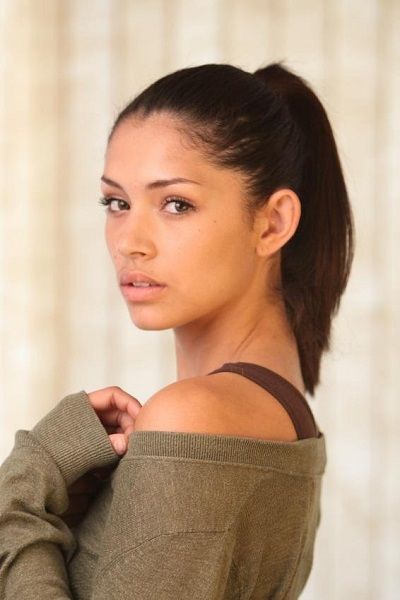 celebrities,artists,bands,lyrics,songs,albums,photos,pictures,images,reviews,discussion,community,members,forum,shows,episode,guides